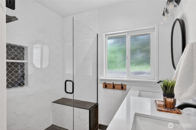 418 Briar Road, Bellingham, WA 98225