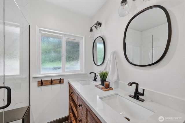 418 Briar Road, Bellingham, WA 98225