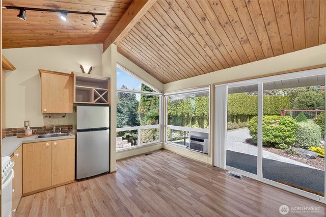 418 Briar Road, Bellingham, WA 98225