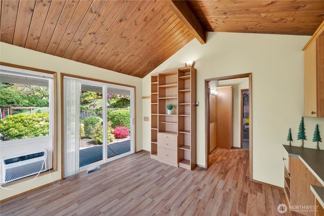 418 Briar Road, Bellingham, WA 98225