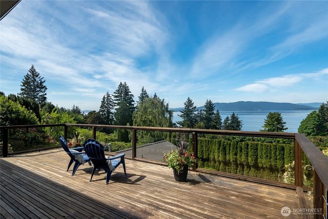 418 Briar Road, Bellingham, WA 98225