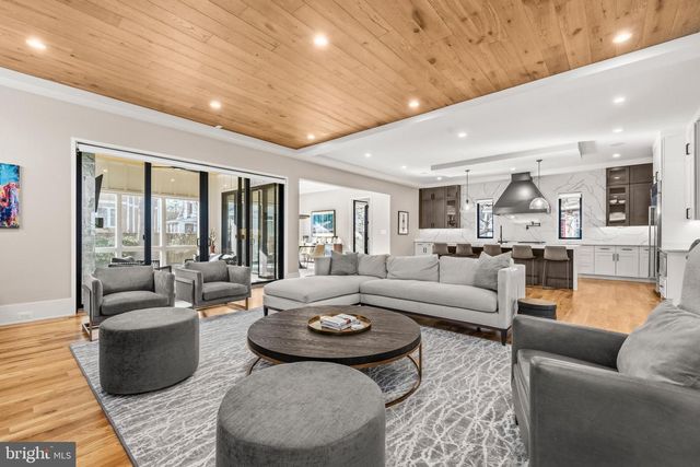 650 N JACKSON ST, Arlington, VA 22201