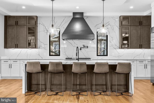 650 N JACKSON ST, Arlington, VA 22201