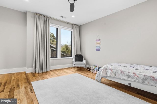 650 N JACKSON ST, Arlington, VA 22201