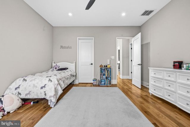 650 N JACKSON ST, Arlington, VA 22201