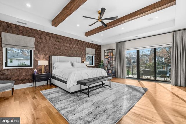 650 N JACKSON ST, Arlington, VA 22201