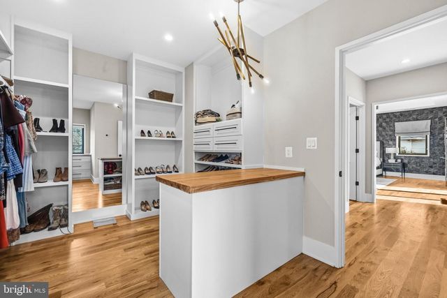 650 N JACKSON ST, Arlington, VA 22201