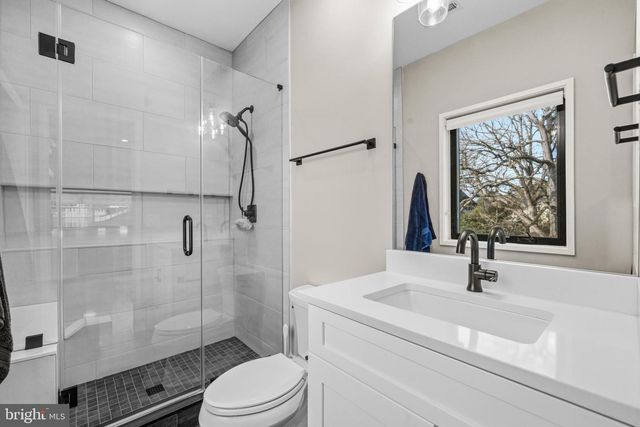 650 N JACKSON ST, Arlington, VA 22201