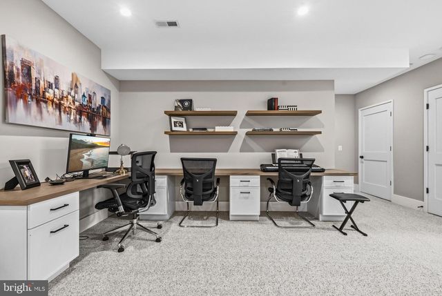 650 N JACKSON ST, Arlington, VA 22201