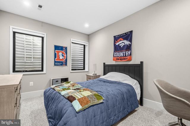 650 N JACKSON ST, Arlington, VA 22201