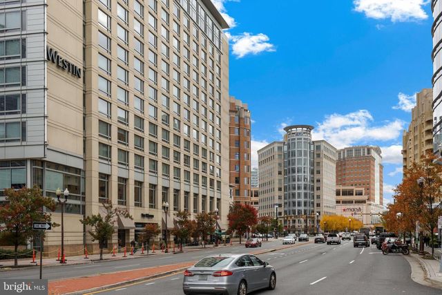 650 N JACKSON ST, Arlington, VA 22201