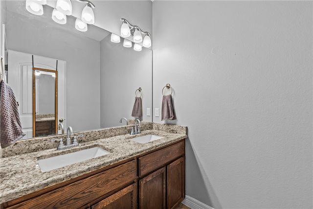 3845 Pennine Way, Corpus Christi, TX 78414