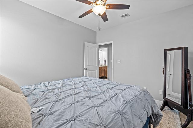 3845 Pennine Way, Corpus Christi, TX 78414