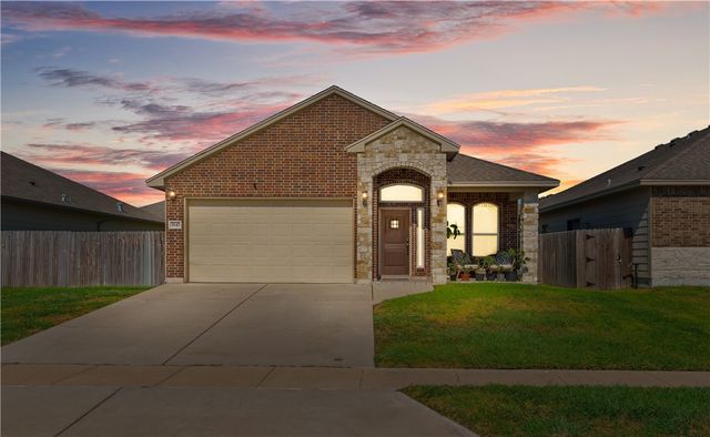 3845 Pennine Way, Corpus Christi, TX 78414