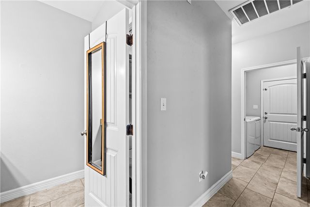 3845 Pennine Way, Corpus Christi, TX 78414