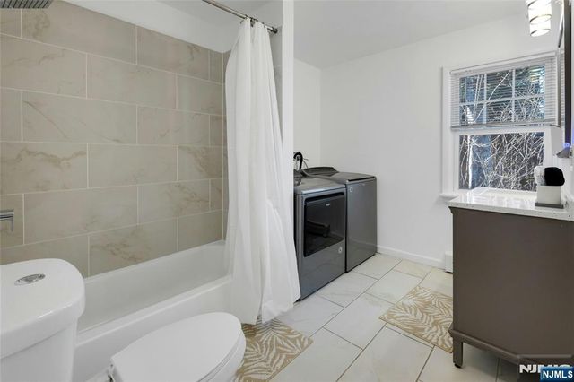 32 McNabb Road, Jefferson Township, NJ 07849