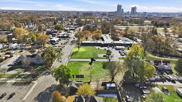 1801 Spy Run Avenue, Fort Wayne, IN 46805