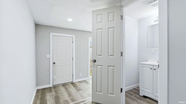 1801 Spy Run Avenue, Fort Wayne, IN 46805