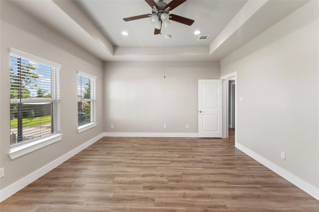 7703 Rainbow Close Lane, Houston, TX 77055
