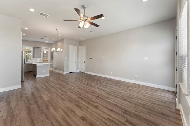 7703 Rainbow Close Lane, Houston, TX 77055