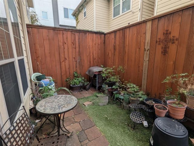 1516 Palmer Street, Houston, TX 77003