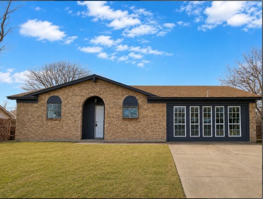 414 Arlington Street, Mansfield, TX 76063