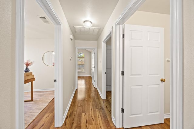 222 Village DR, Georgetown, TX 78628