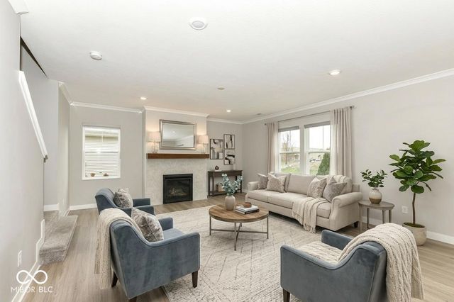 1169 Meadowbank Lane, Avon, IN 46123