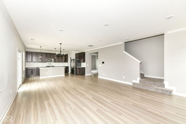 1169 Meadowbank Lane, Avon, IN 46123