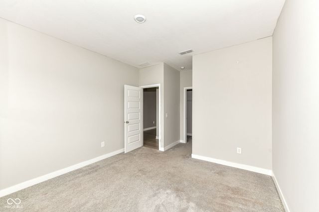 1169 Meadowbank Lane, Avon, IN 46123