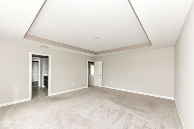 1169 Meadowbank Lane, Avon, IN 46123