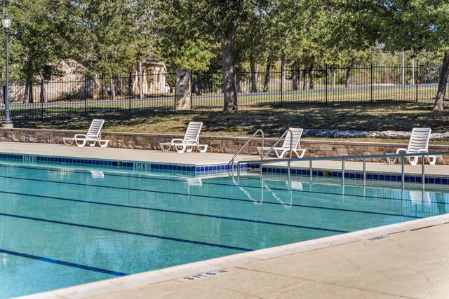 127 William Hersee DR, Bastrop, TX 78602