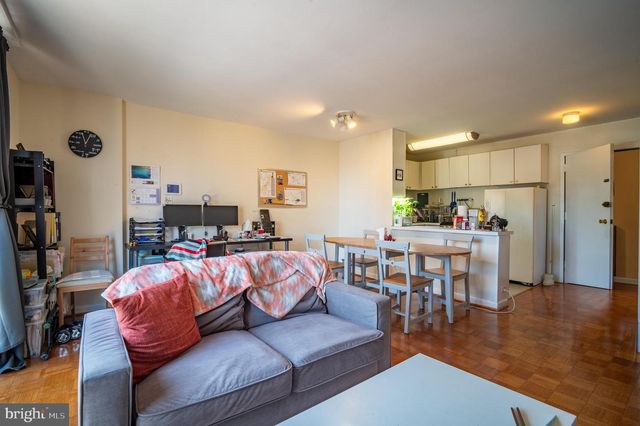 950 25th St NW Apt 509N, Washington, DC 20037