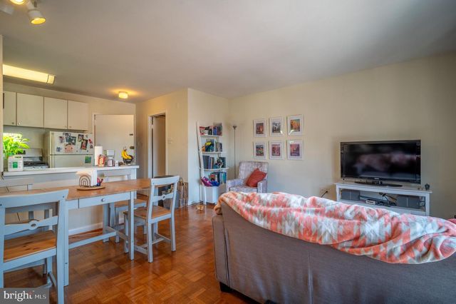 950 25th St NW Apt 509N, Washington, DC 20037