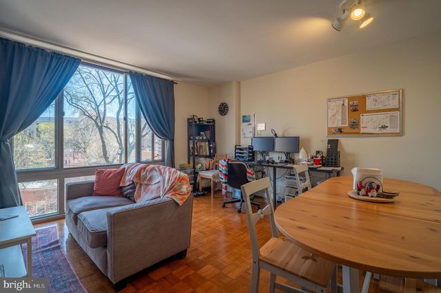 950 25th St NW Apt 509N, Washington, DC 20037