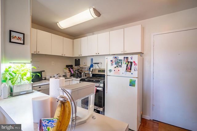 950 25th St NW Apt 509N, Washington, DC 20037