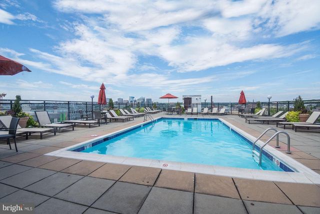 950 25th St NW Apt 509N, Washington, DC 20037
