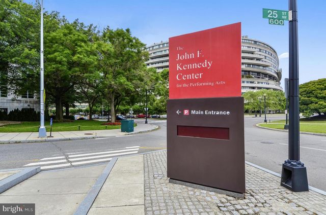 950 25th St NW Apt 509N, Washington, DC 20037