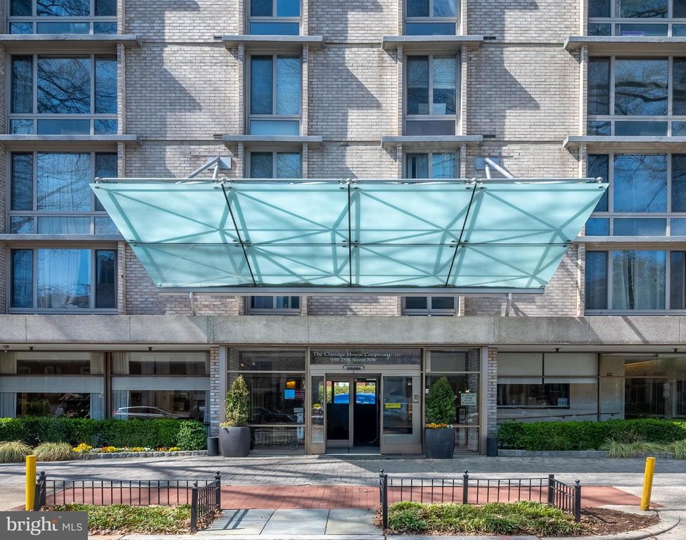 950 25th St NW Apt 509N, Washington, DC 20037