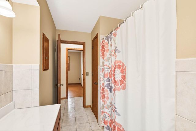 708 15th Street W, Hastings, MN 55033