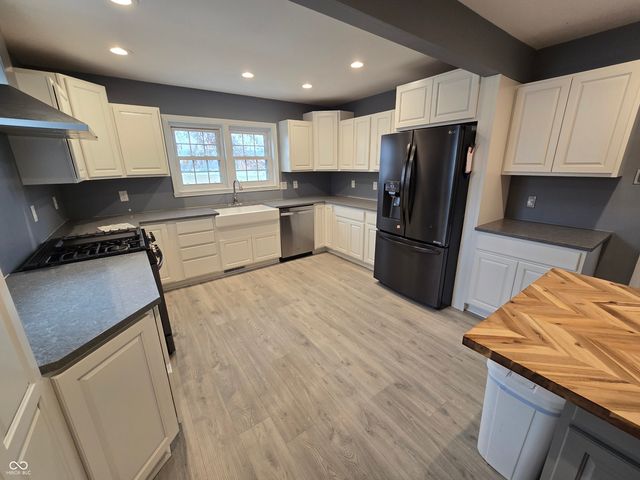 1550 S Bloomington Street, Greencastle, IN 46135