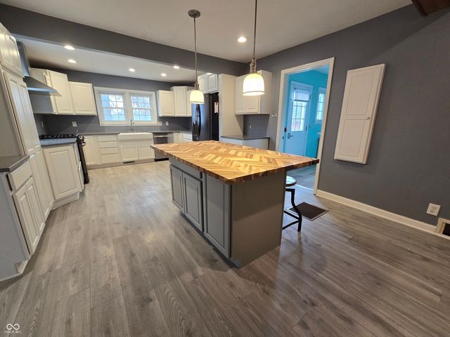 1550 S Bloomington Street, Greencastle, IN 46135