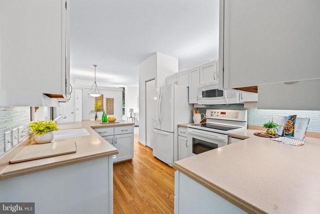 2532 N FARM RD, Ellicott City, MD 21042