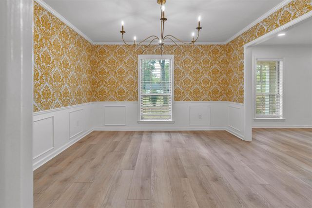 8077 FARMINGTON DR, Germantown, TN 38138