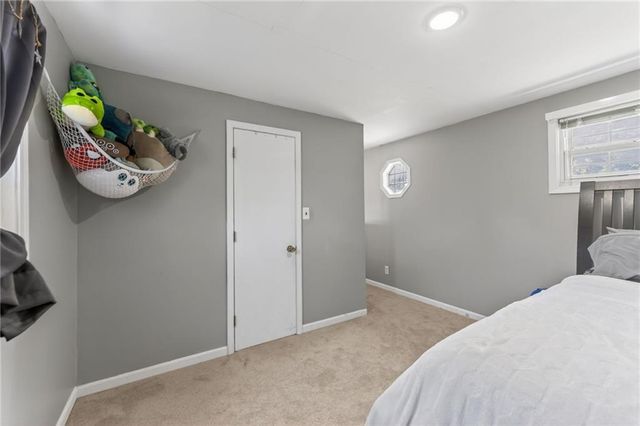 1711 N Dodgion Avenue, Independence, MO 64050