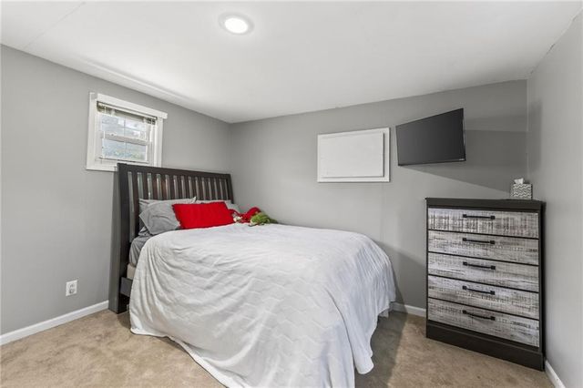 1711 N Dodgion Avenue, Independence, MO 64050