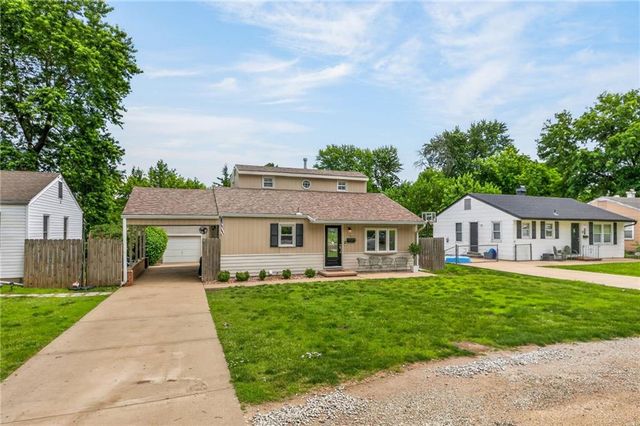 1711 N Dodgion Avenue, Independence, MO 64050