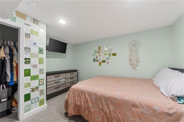 1711 N Dodgion Avenue, Independence, MO 64050