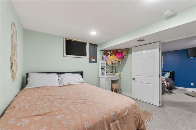 1711 N Dodgion Avenue, Independence, MO 64050
