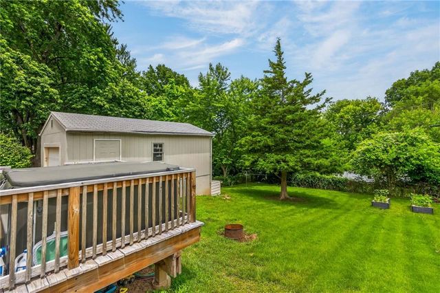1711 N Dodgion Avenue, Independence, MO 64050